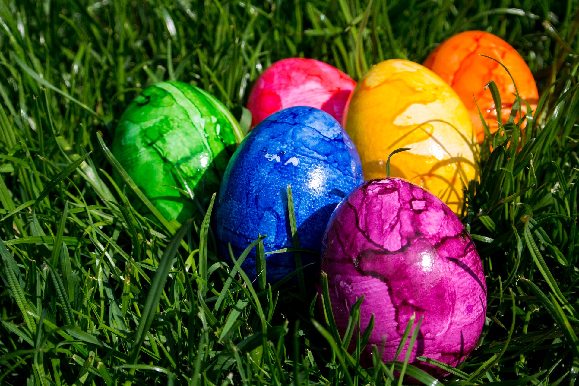 Osterbräuche - Warum Haben Wir Osterhase, Eier Und Osterfeuer Zu Ostern ...